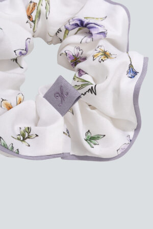 MANITO Iris Print Silk Scrunchie in Brilliant White with Lavender Edging